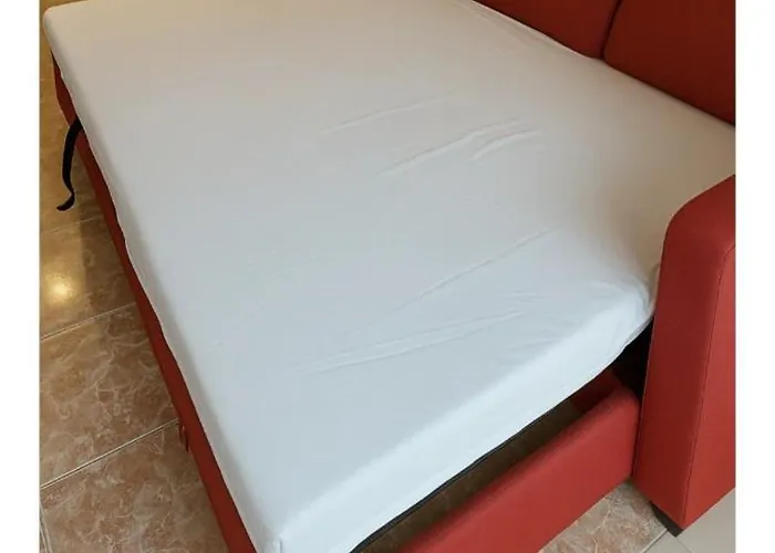 Tre Rums Laegenhet Naeral Havet