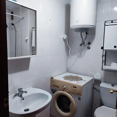 Tre Rums Laegenhet Naeral Havet *